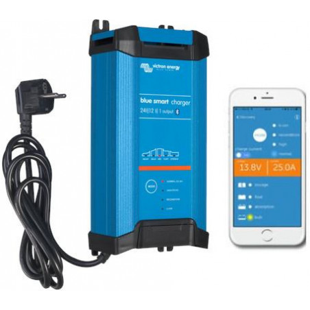 Blue Smart IP22 Charger 24/12(1) 230V CEE 7/7