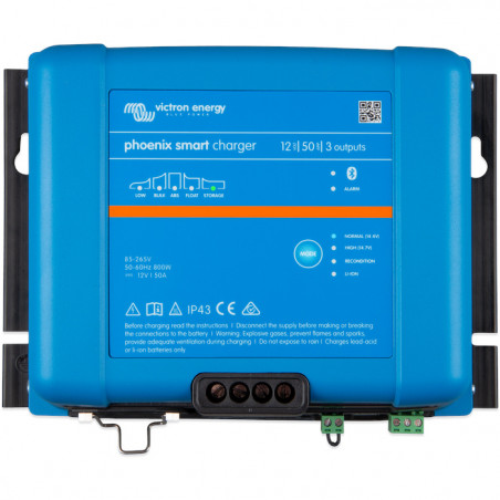 Phoenix Smart IP43 Charger 12V 50A (3 outputs) 120V-240V, PSC125053095